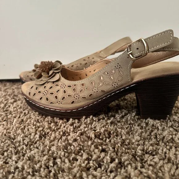 Like New! Patrizia Doriday - Picture 1 of 9